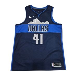 Nike Dirk Nowitzki Dallas Mavericks Jersey Large